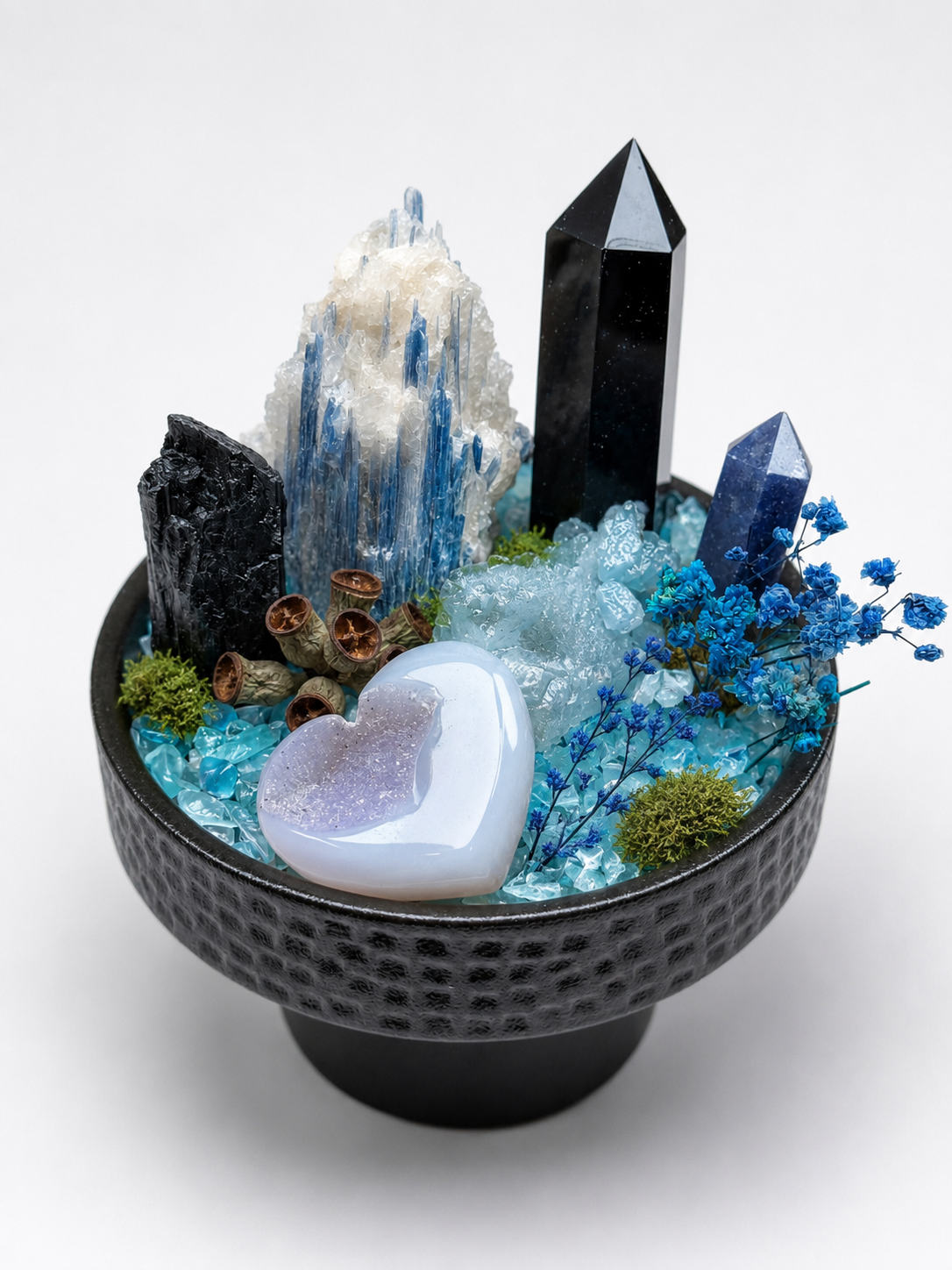 Obsidian Blue Focus Crystal Desktop Garden